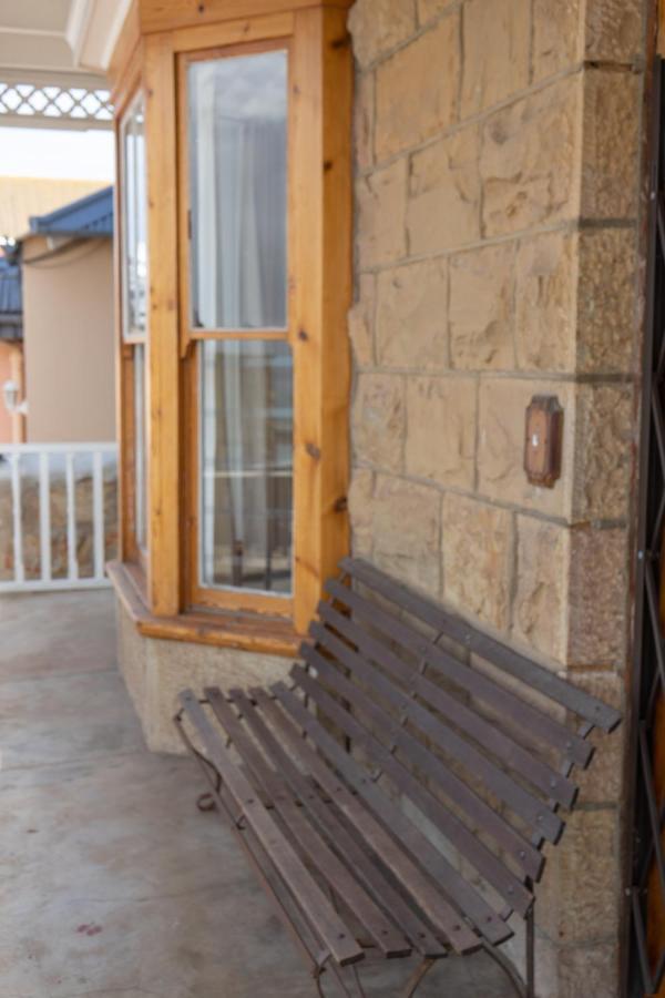 Sandstone Manor Мозел Бей Екстериор снимка